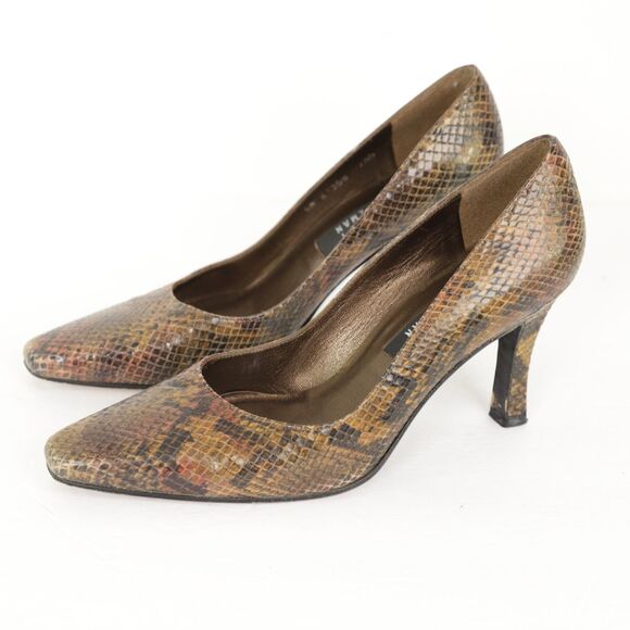 VGC to EC Stuart Weitzman Leather Heels Pumps size 7.5 - Picture 4 of 8